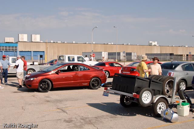 chrysler april pre race-14-10.jpg