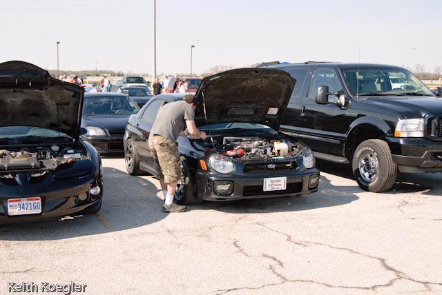 chrysler april pre race-25-17.jpg
